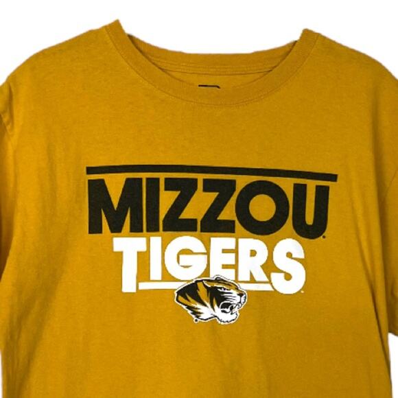 Missouri Mizzoi Tigers Men’s Bundle Graphic Tees Yellow Gray Size Medium - Picture 4 of 9